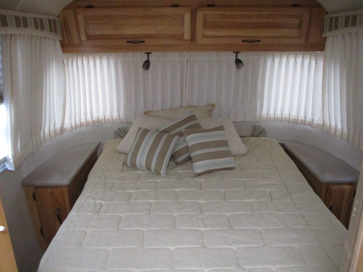 2007 Airstream Classic Limited 75th Anniversary 27FB